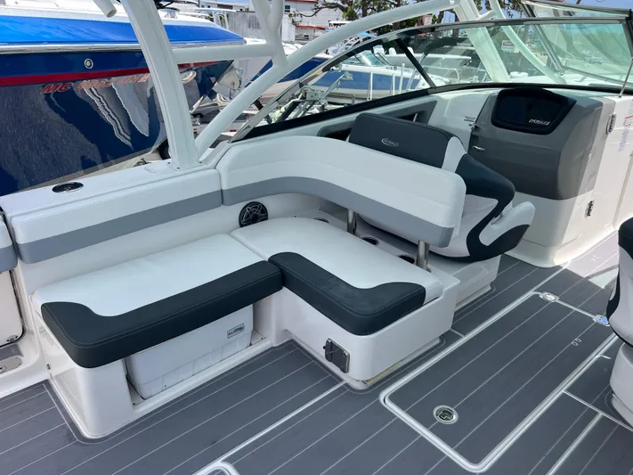  Yacht Photos Pics 2020 Robalo R317 Dual Console boat interior with gray and white seating.