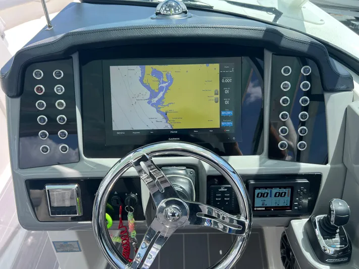  Yacht Photos Pics 2020 Robalo R317 Dual Console dashboard with navigation display and controls.
