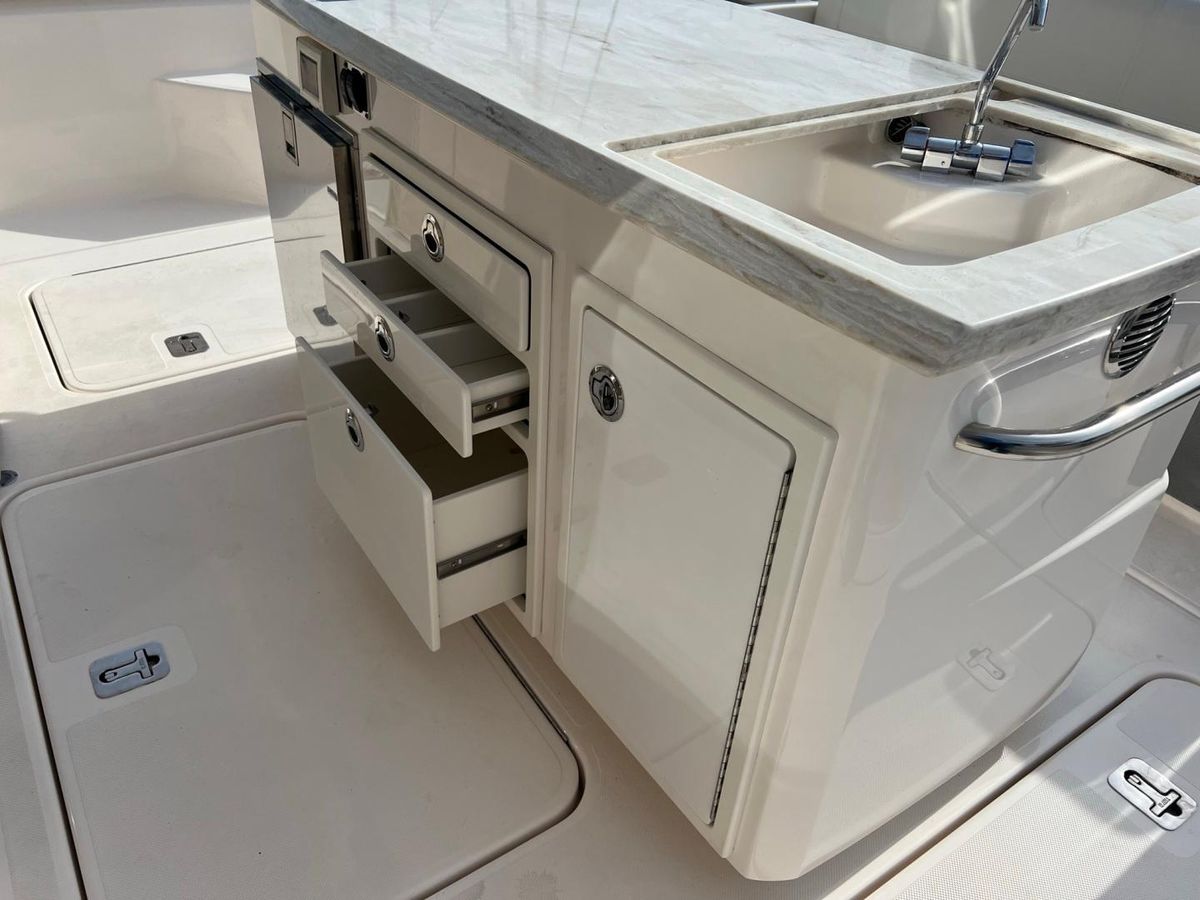 2016 Tiara Yachts 44 