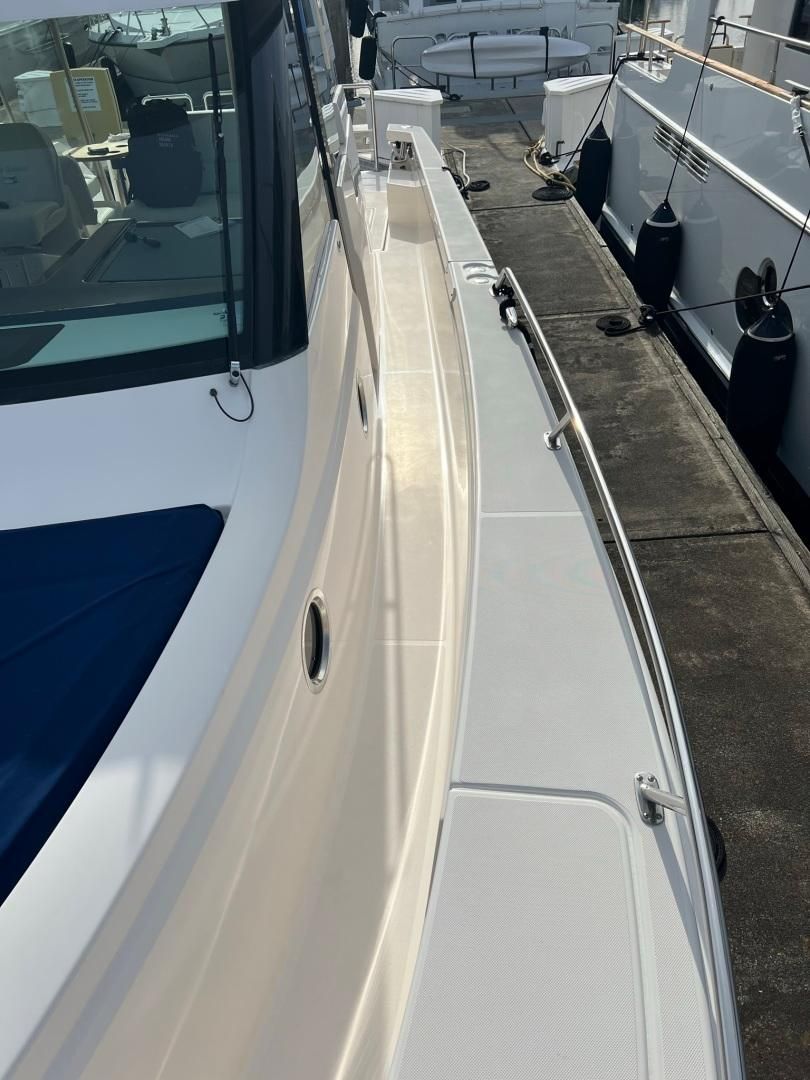 2016 Tiara Yachts 44 
