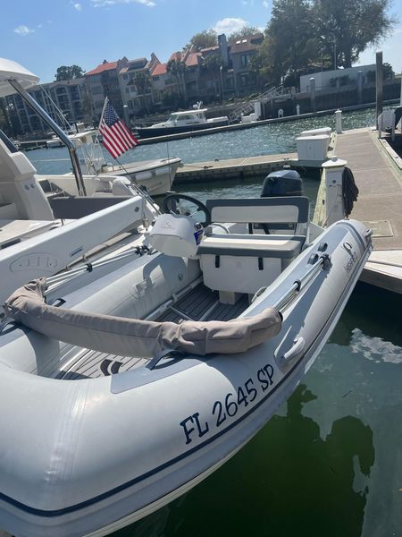 2020 Aquila 44