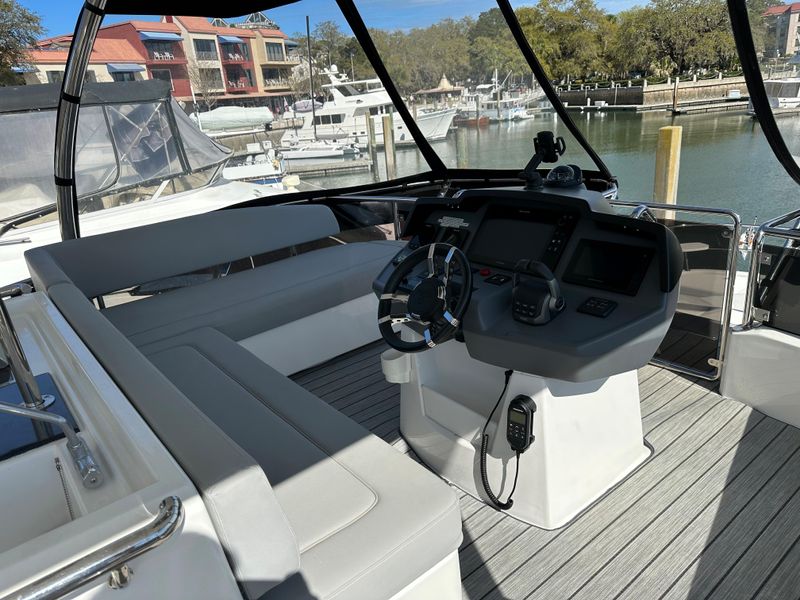 2020 Aquila 44