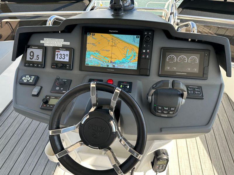 2020 Aquila 44