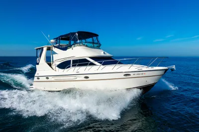 Maxum 4100 SCA Motor Yacht