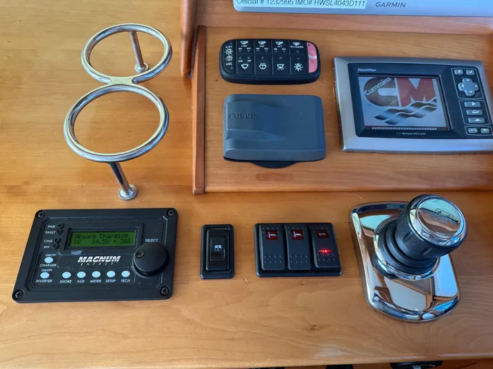 We''ll Sea Yacht Photos Pics Control panel of a 2011 Sabre 40 Sedan with navigation and electronic controls.