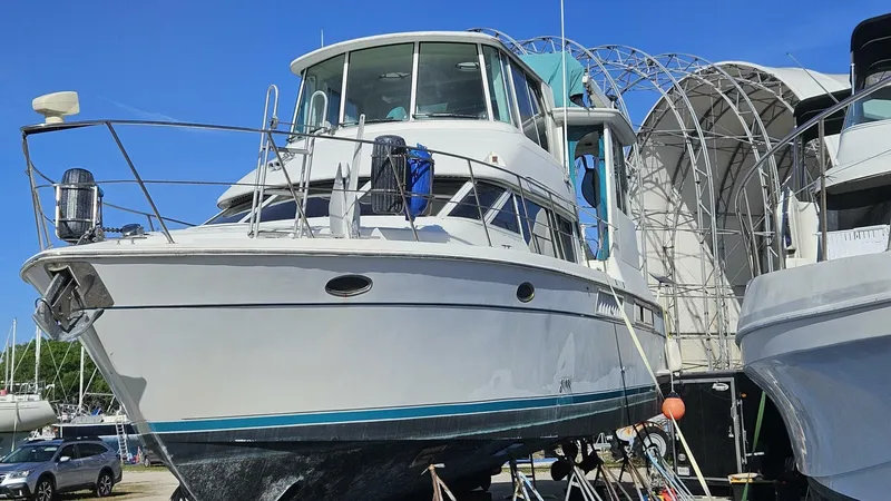 Elusive Yacht Photos Pics 