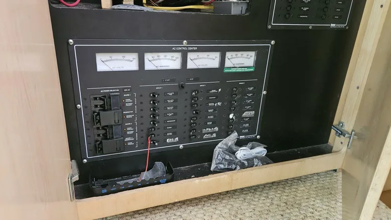 Elusive Yacht Photos Pics 