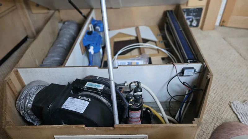 Elusive Yacht Photos Pics 