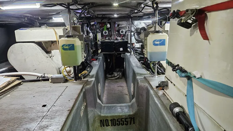 Elusive Yacht Photos Pics 