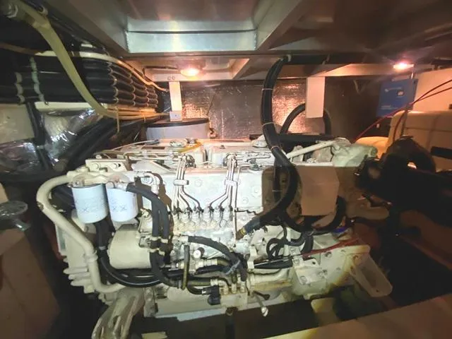 Thistle Do Nicely Yacht Photos Pics 