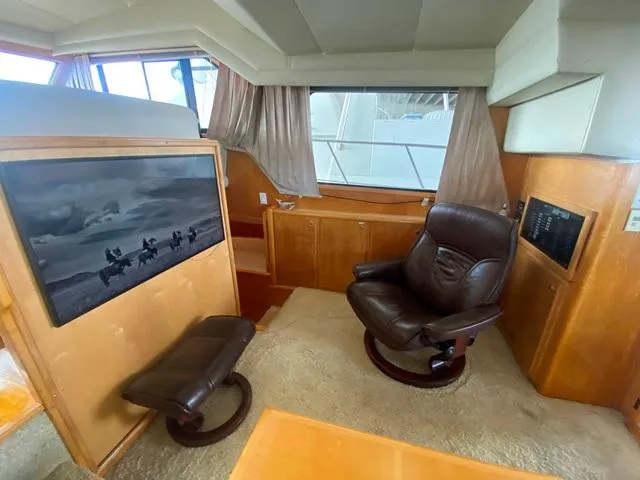 Thistle Do Nicely Yacht Photos Pics 