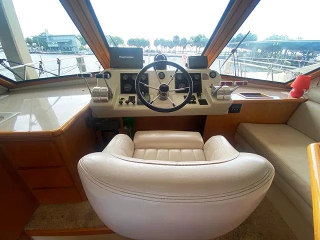 Thistle Do Nicely Yacht Photos Pics 