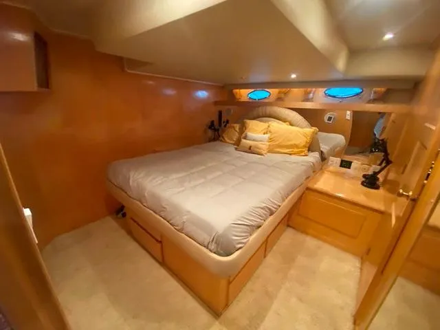 Thistle Do Nicely Yacht Photos Pics 