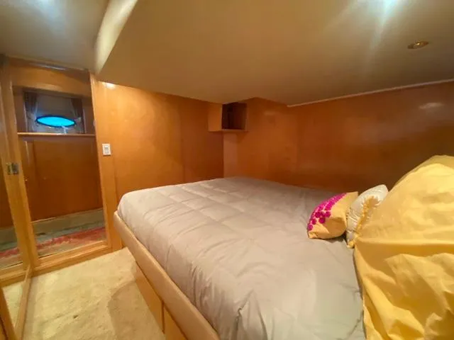 Thistle Do Nicely Yacht Photos Pics 