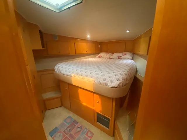 Thistle Do Nicely Yacht Photos Pics 