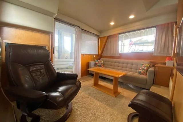 Thistle Do Nicely Yacht Photos Pics 