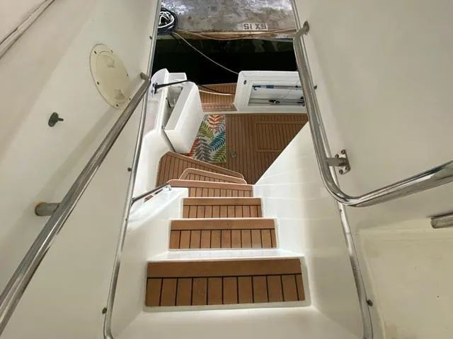 Thistle Do Nicely Yacht Photos Pics 