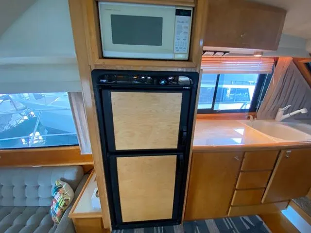 Thistle Do Nicely Yacht Photos Pics 