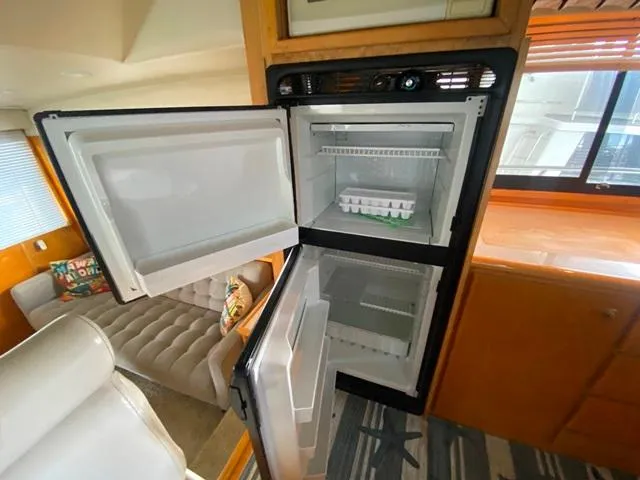 Thistle Do Nicely Yacht Photos Pics 