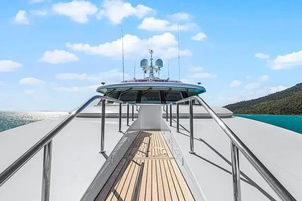 Batavia Yacht Photos Pics Richmond Yachts 135 Motor Yacht, 2003, deck view with ocean and sky background.