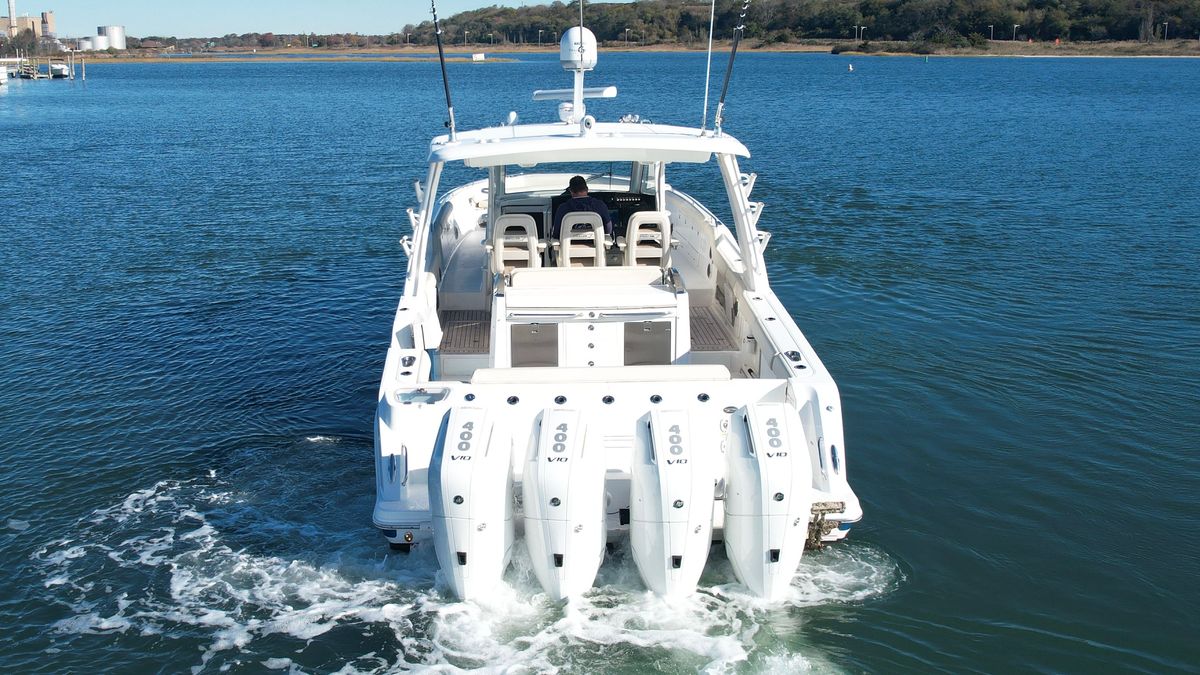 2017 Boston Whaler 42 