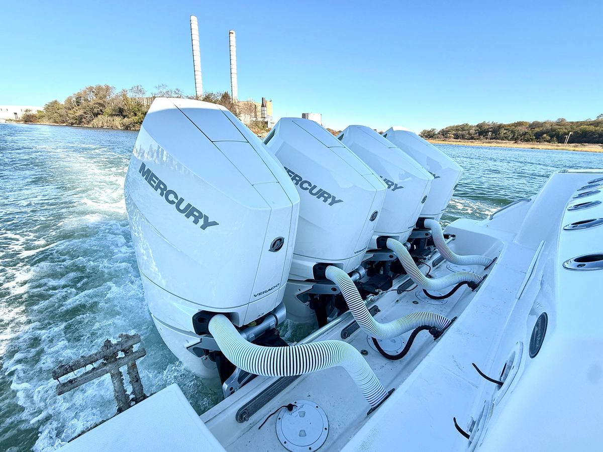 2017 Boston Whaler 42 