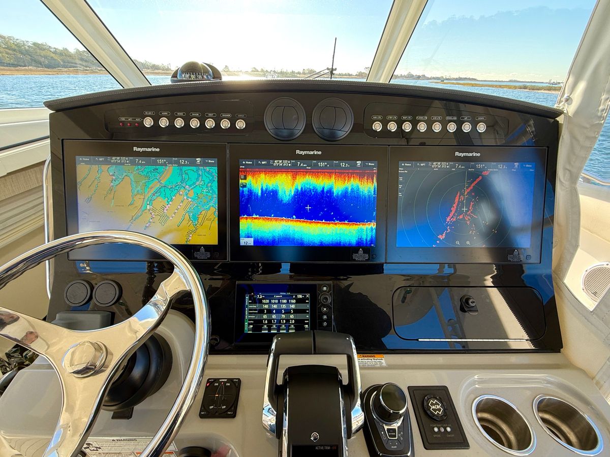 2017 Boston Whaler 42 