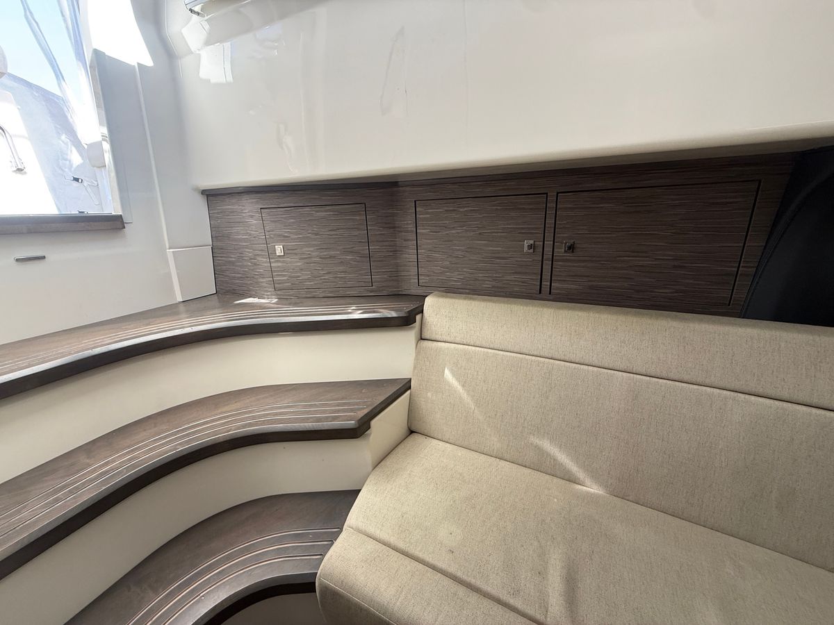 2017 Boston Whaler 42 