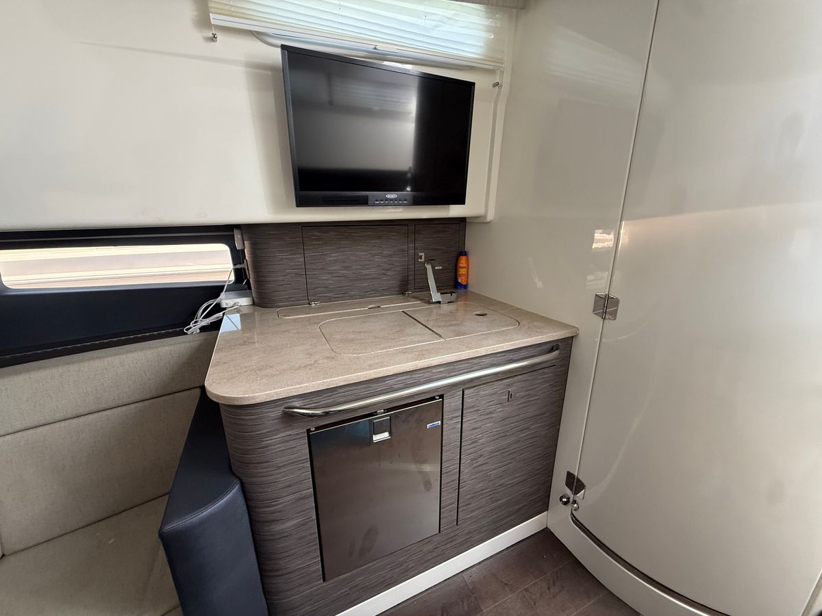 2017 Boston Whaler 42 