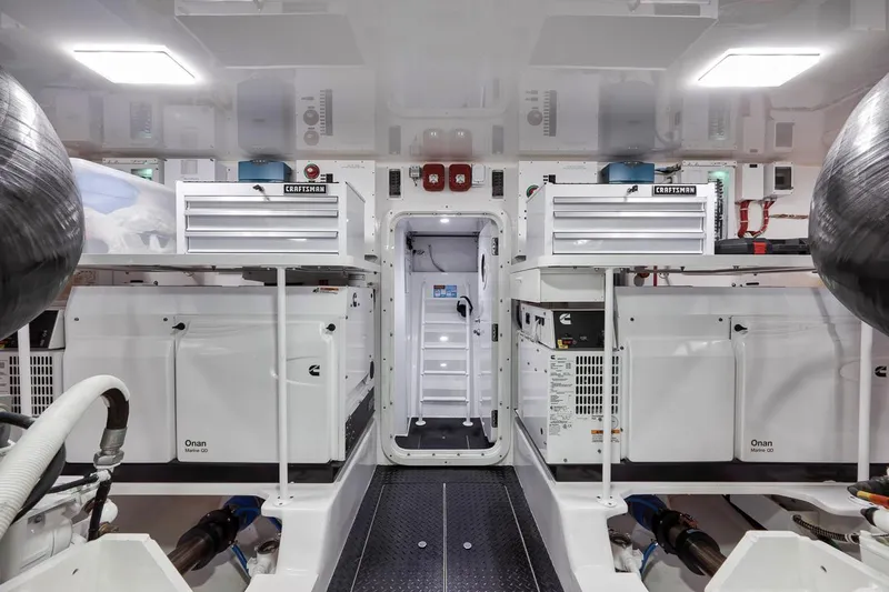 Bid Time Yacht Photos Pics 