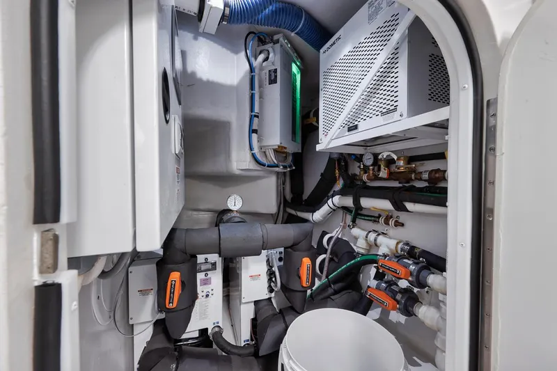 Bid Time Yacht Photos Pics 