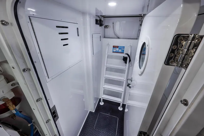 Bid Time Yacht Photos Pics 