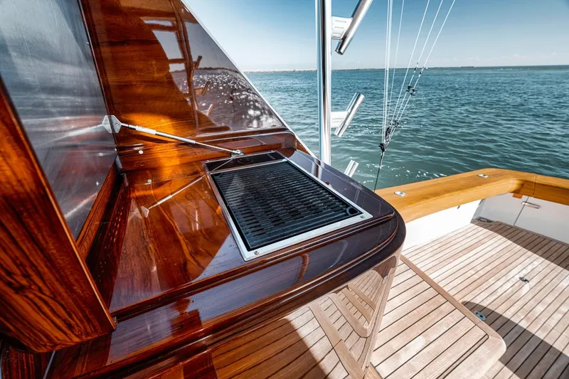 Bid Time Yacht Photos Pics 