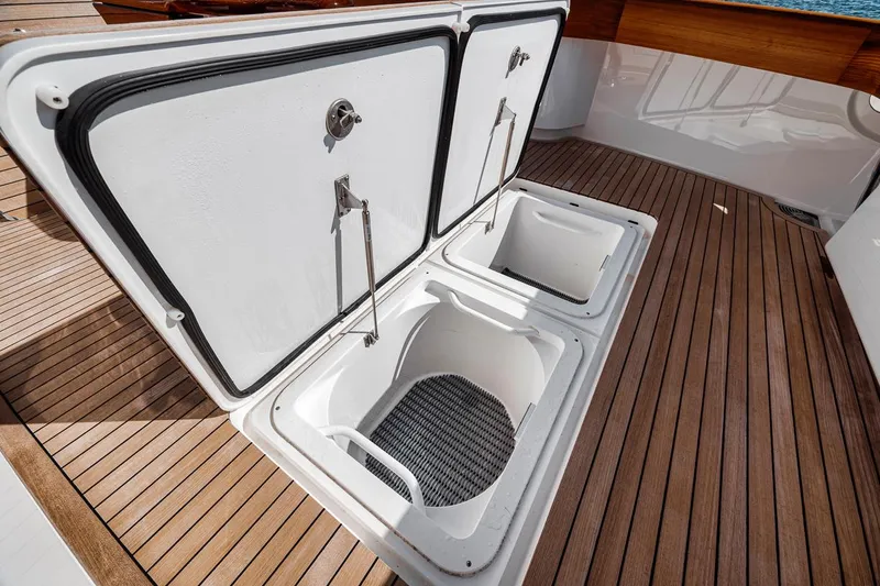 Bid Time Yacht Photos Pics 