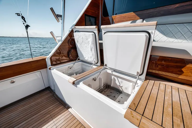 Bid Time Yacht Photos Pics 