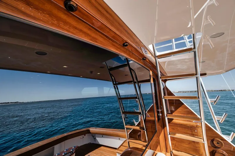 Bid Time Yacht Photos Pics 