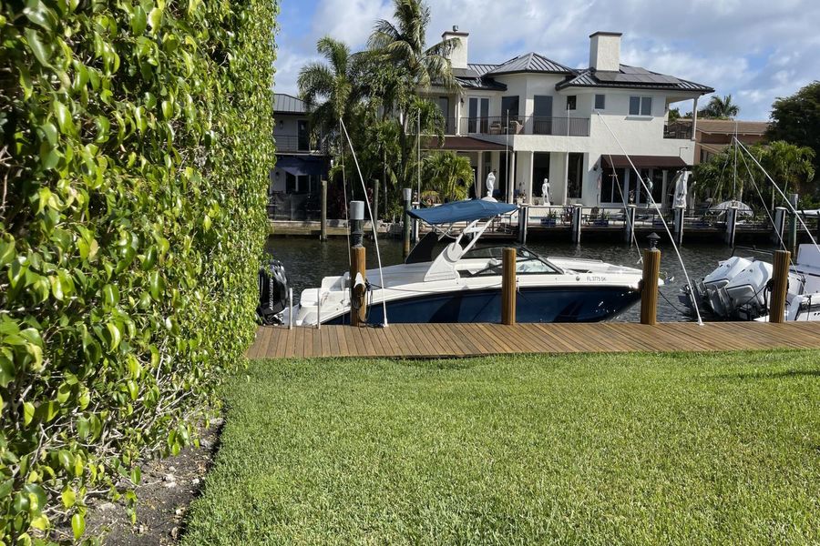 2018 Sea Ray SDX 290 Outboard