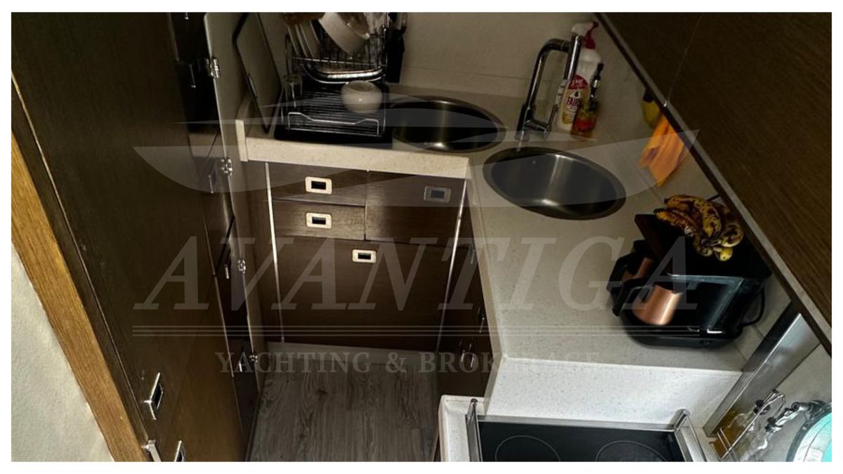 2009 Azimut 63 