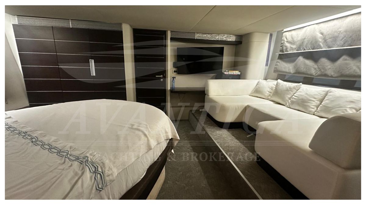 2009 Azimut 63 