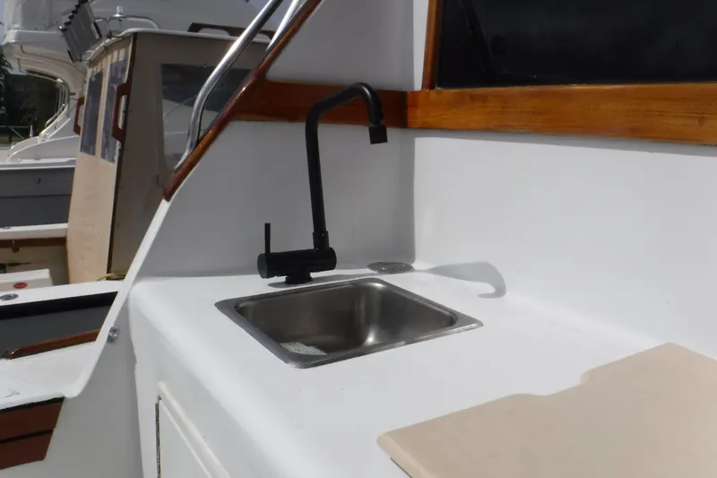  Yacht Photos Pics 1989 Ocean Yachts 44 Super Sport Custom yacht sink and faucet detail.