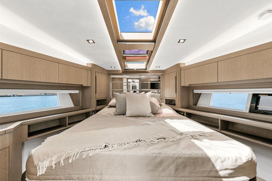 2019 Galeon 550 Fly