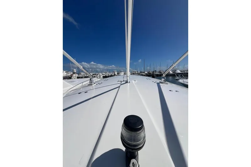 No Name Yacht Photos Pics 2016 Regulator 34 Center Console boat docked under clear blue sky.