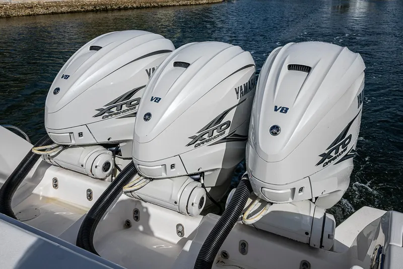  Yacht Photos Pics Triple Yamaha XTO Offshore V8 engines on a 2019 Intrepid 407 Nomad FE boat.