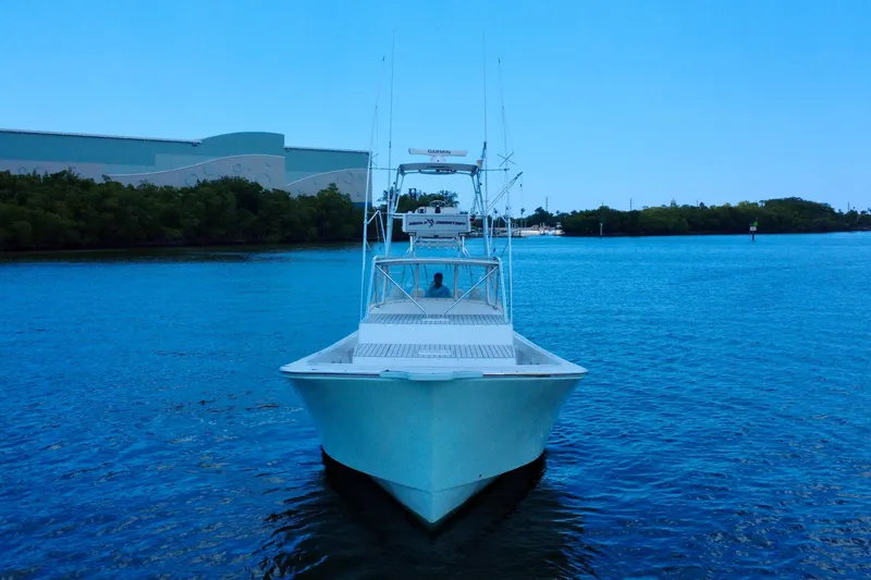 Highly Migratory Yacht Photos Pics 