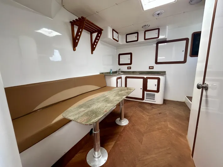 Highly Migratory Yacht Photos Pics 