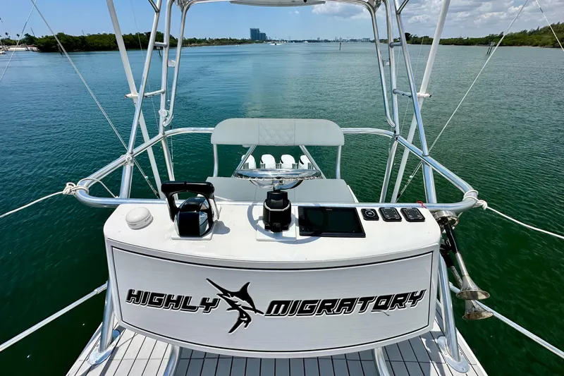 Highly Migratory Yacht Photos Pics 