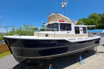 Ranger Tugs R-31 CB