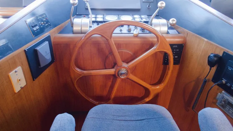 Sea Star Yacht Photos Pics 