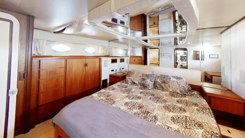 Sea Star Yacht Photos Pics 