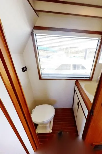 Sea Star Yacht Photos Pics 